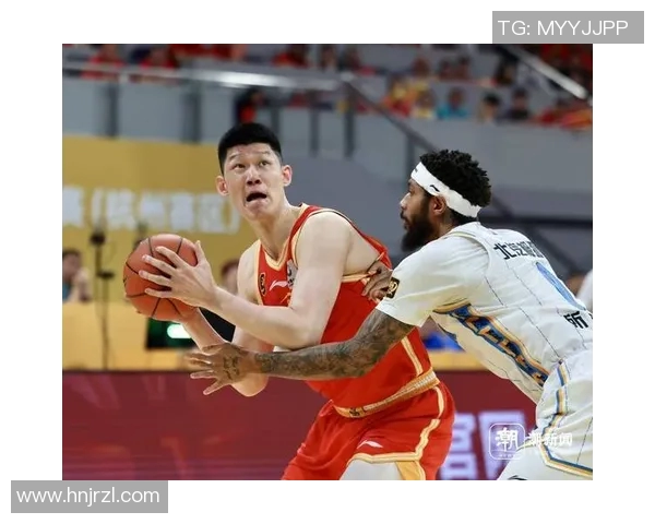 浙江广厦男篮奋勇争先力争CBA季后赛佳绩展现团队精神与拼搏精神