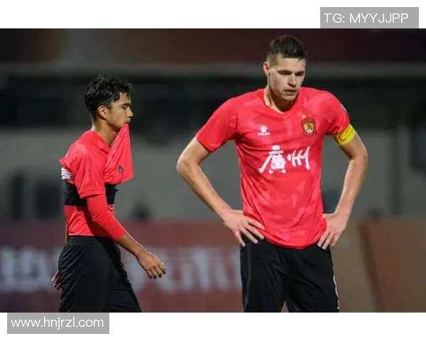 2018新赛季新疆队对阵广州队精彩对决回顾与分析 2018新赛季新疆队对阵广州队精彩对决回顾与分析