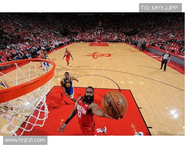 雷霆与黄蜂激战正酣2月22日精彩对决引发球迷热议